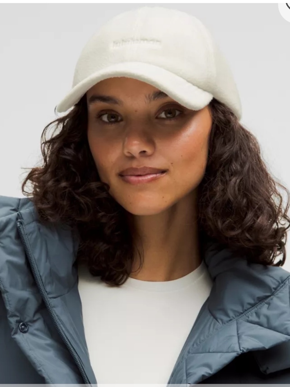 Lululemon Athletica Classic Ball Cap Fleece, S/P, Bone
